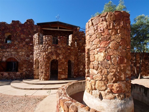 Amigo's Castle Lightning Ridge