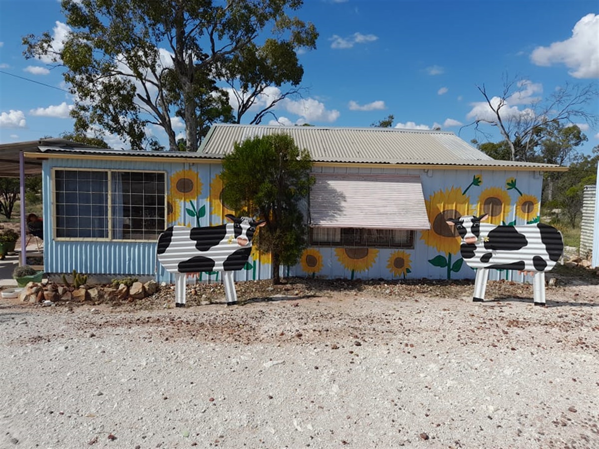 Sweeney's Arts & Crafts Glengarry Opal Fields Lightning Ridge Region