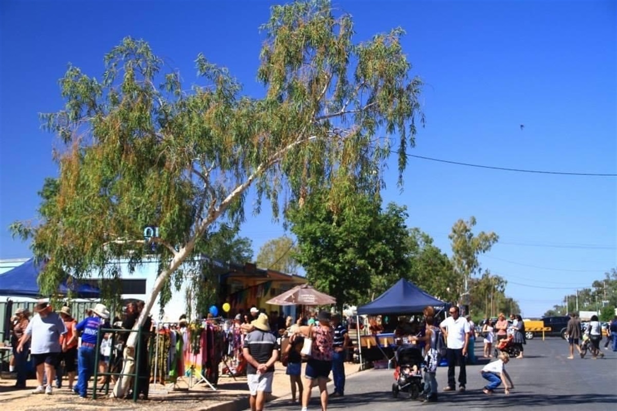 Lightning Ridge Easter Markets 2023 Lightning Ridge Region
