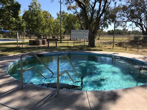 Walgett Bore 1.jpg